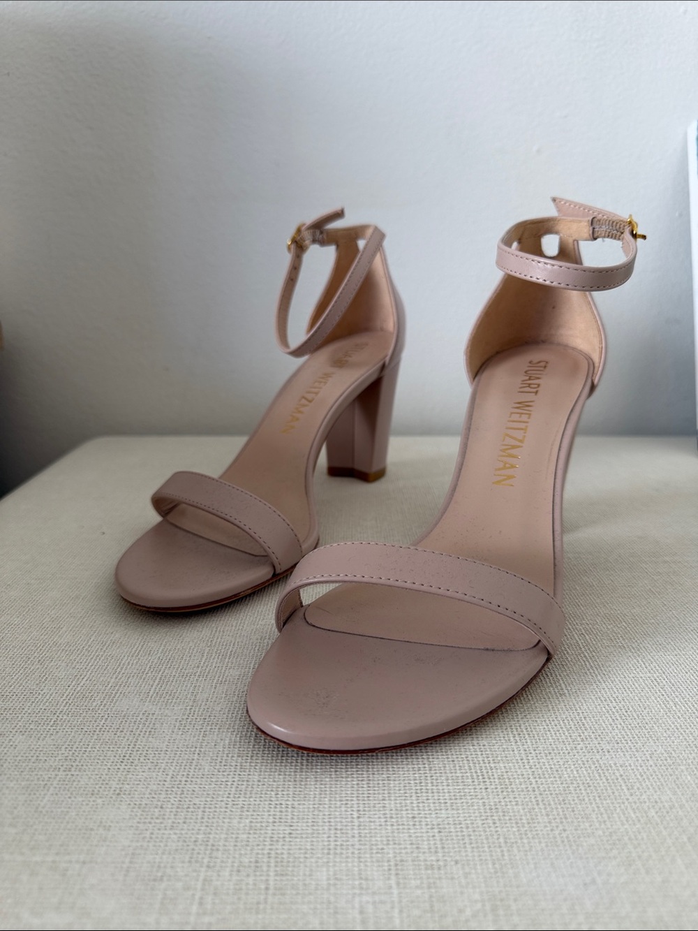 Stuart Weitzman Nearlynude Dolce Smooth Calf Leather Block Heel Sandals 9.5 AA